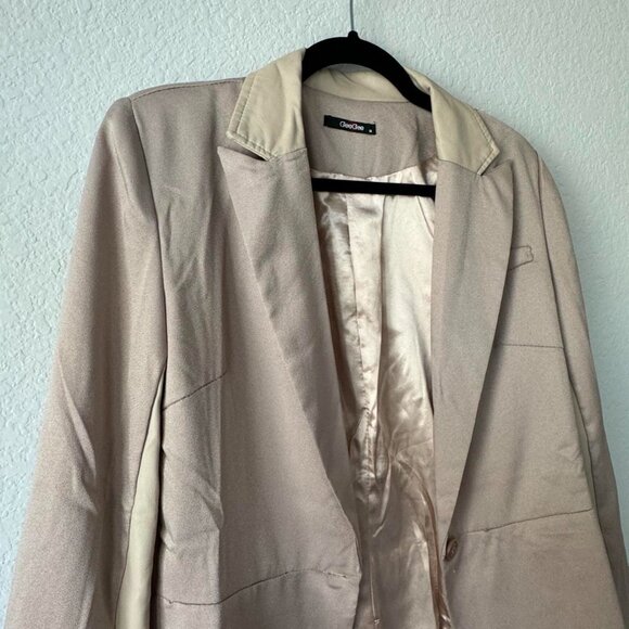 Tan oversized blazer🤎👢 - Picture 5 of 8